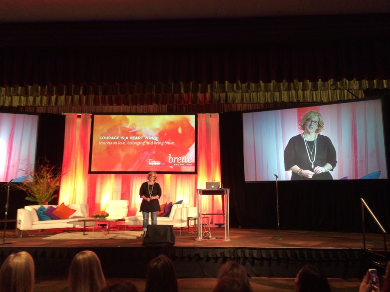 Dronningen av mot og sårbarhet, Brené Brown, under konferansen Emerging Women LIVE i New York.
