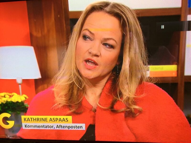 Endelig våger jeg å bruke rosa offentlig. Her hos God Morgen Norge i TV2. 